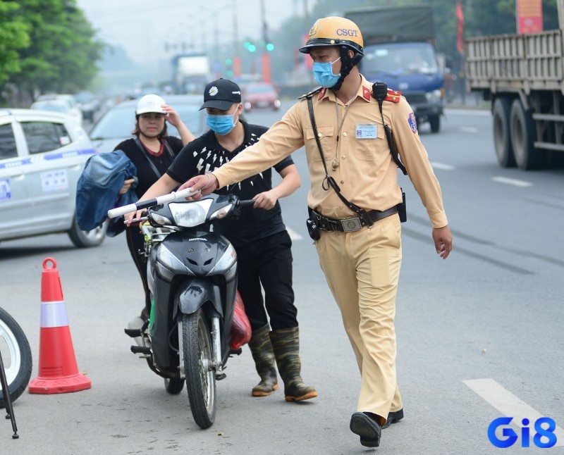 Mơ thấy cảnh sát giao thông bạn sẽ có cơ hội thăng tiến trong công việc sắp tới